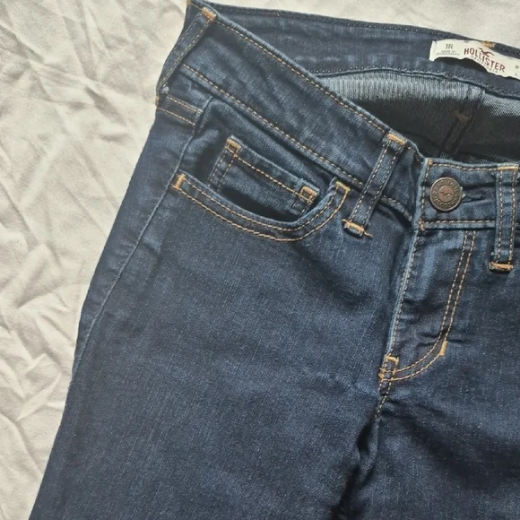 Hollister Women's Dark Blue Straight Leg Jeans 1R - Picture 7 of 12